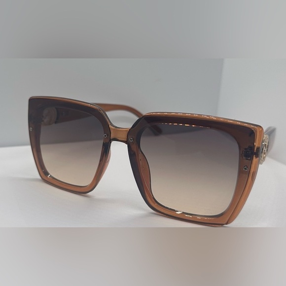NWT Trendy Oversized Square Brown Gradient Sunglasses | Chic Vintage Style UV400 main image 13